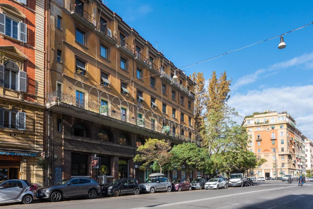 Vatican Home With Balcony روما المظهر الخارجي الصورة